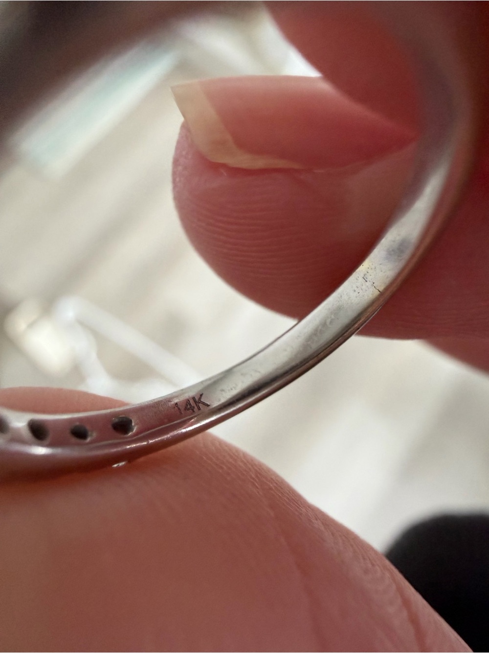 Engagement ring - Picture 3 of 4